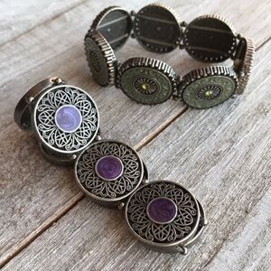 SET OF TWO BRACELETS GREEN AND PURPLE